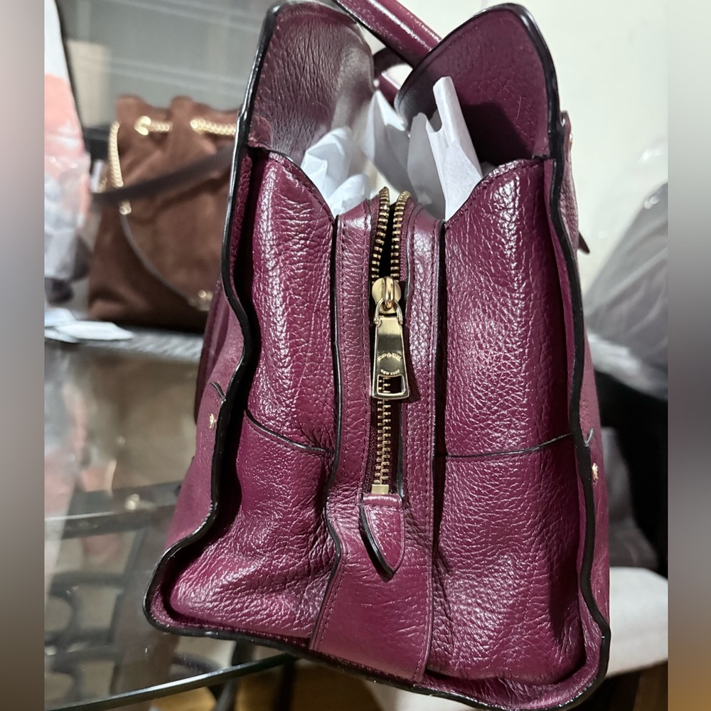 Coach Bag Mercer 35 Pebbled Leather Satchel in Burgundy - Picture 5 of 9